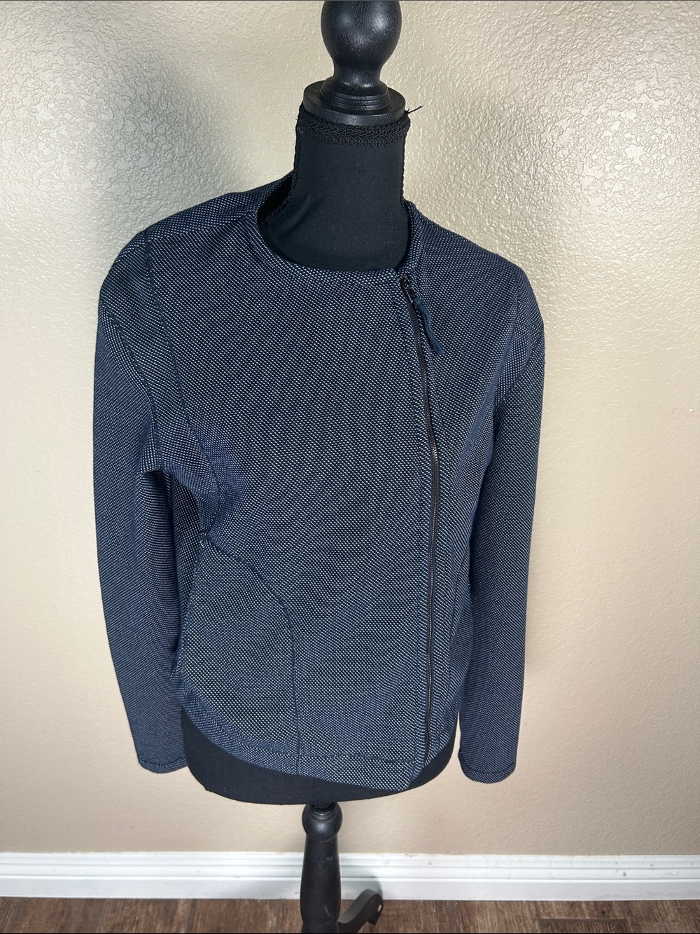 Max Edition Blue & White Textured Knit Asymmetrical Zip Jacket M